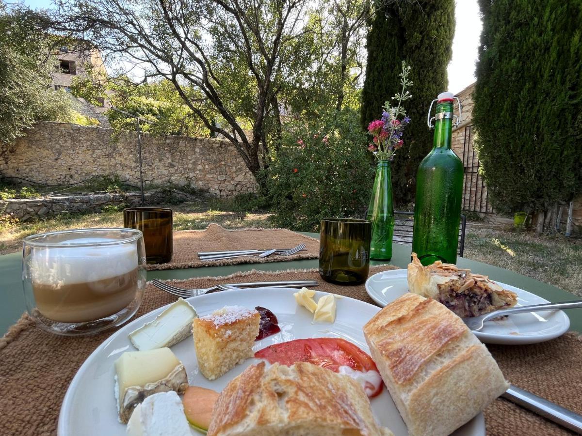 Le Pavadou B&B Méthamis Buitenkant foto